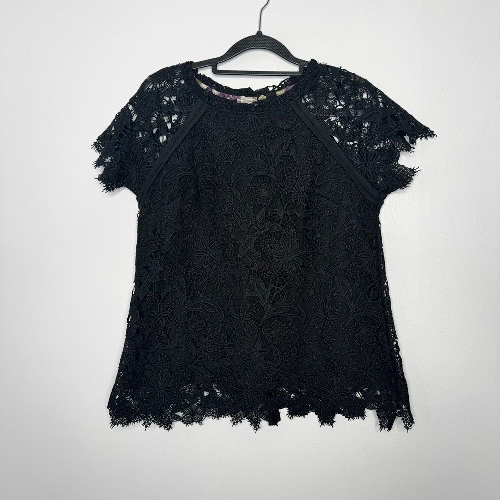 Guest editor black lace top size small